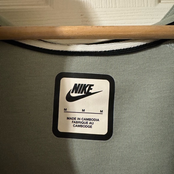 WOMEN'S NIKE SPORTSWEAR TECH FLEECE WINDRUNNER FULL-ZIP HOODIE - Picture 4 of 4